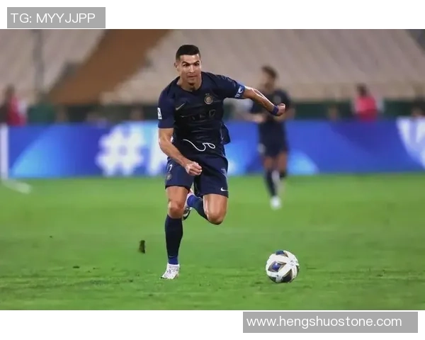 全球足球巨星收入揭秘:谁是收入最高的球员与背后的商业价值分析 全球足球巨星收入揭秘:谁是收入最高的球员与背后的商业价值分析