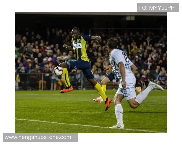 一场足球比赛中运动员平均跑动的公里数究竟有多少揭秘